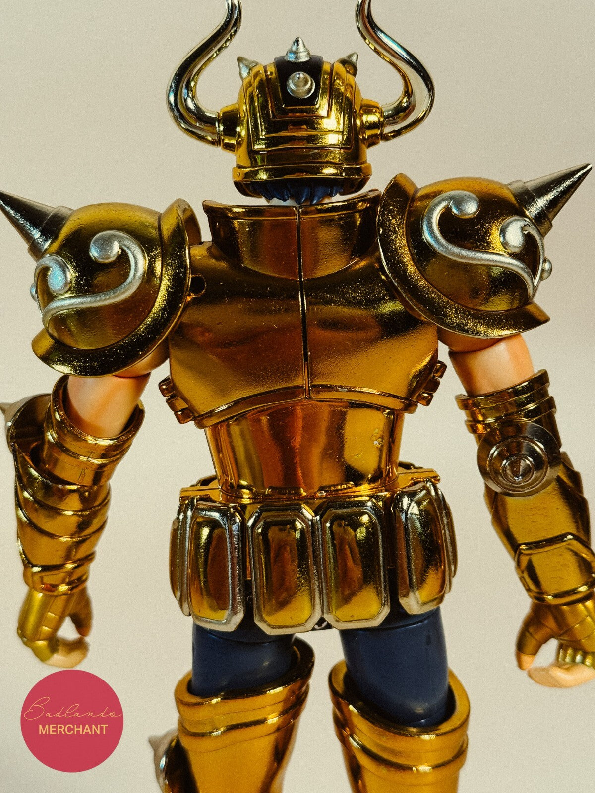 Saint Seiya Myth Gold Cloth Taurus Aldebaran Figure Bandai