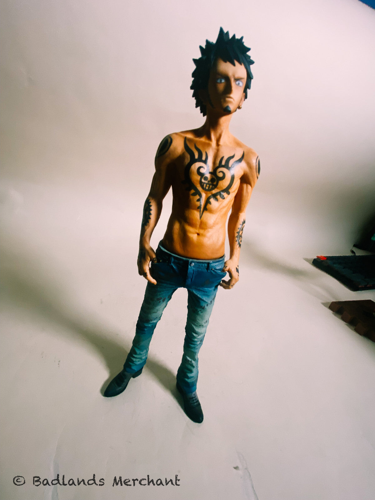 Banpresto One Piece Trafalgar Law Figure King of Artist Jeans
