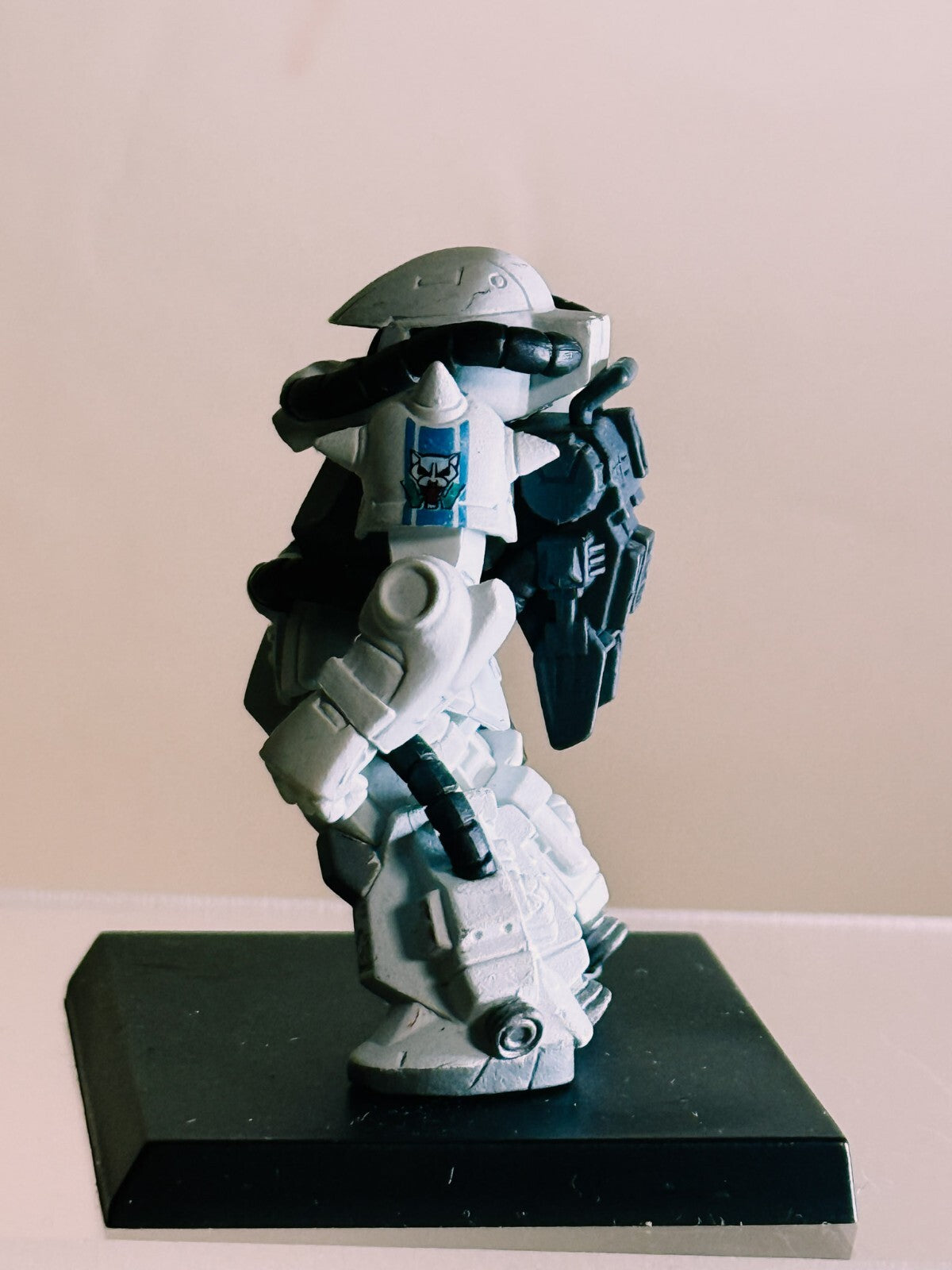 Gundam Converge CORE 039 : The White Wolf of Solomon MS-06R-1A Zaku II