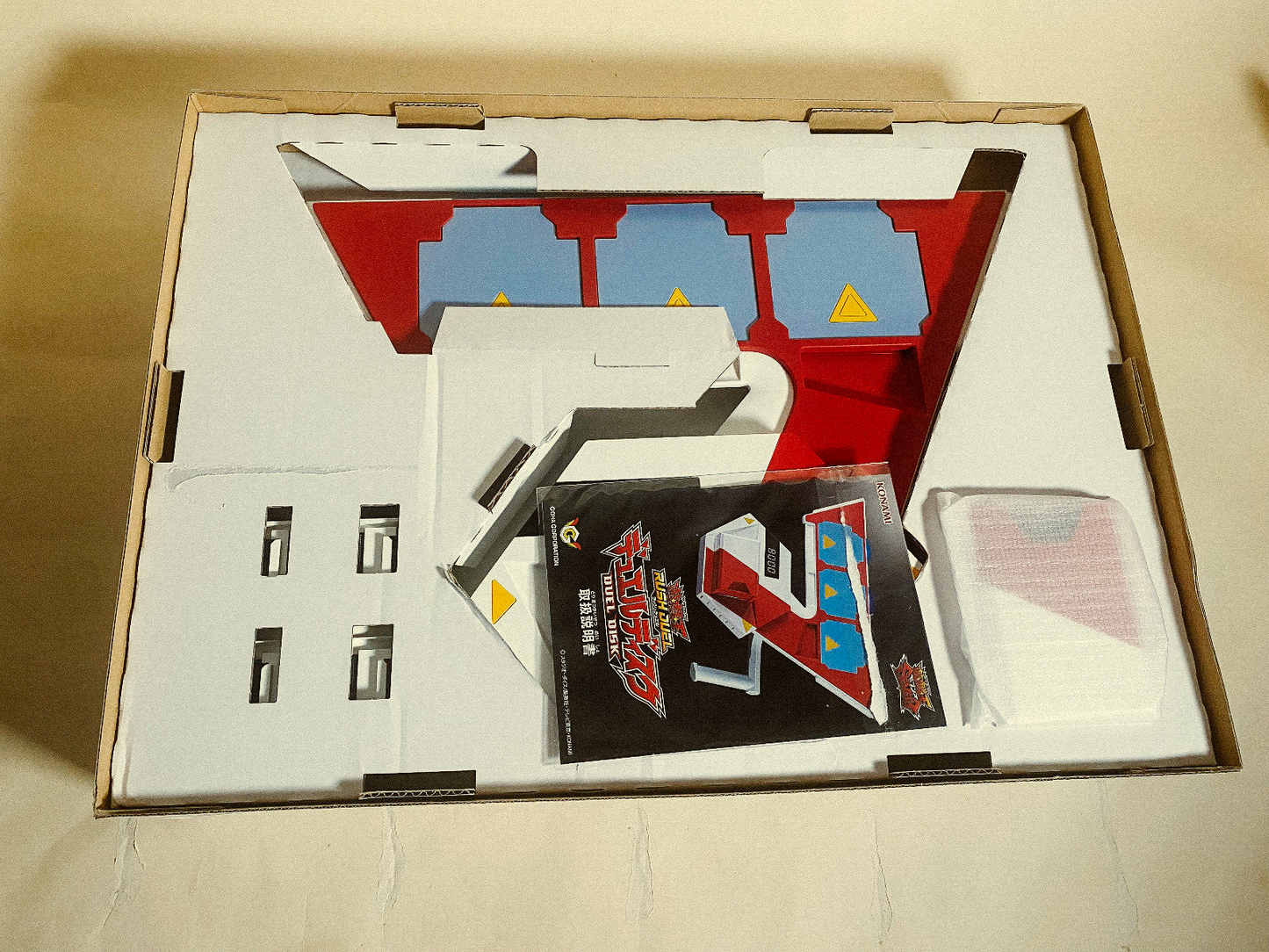 Yu-Gi-Oh! Rush Duel Duel Disk w/ Blue Eyes White Dragon Card