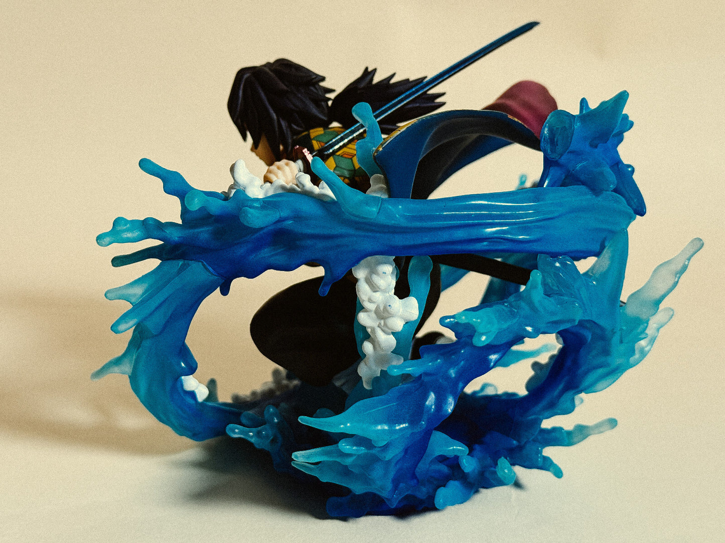 TAMASHII NATIONS Demon Slayer Tomioka Giyu Water Breathing