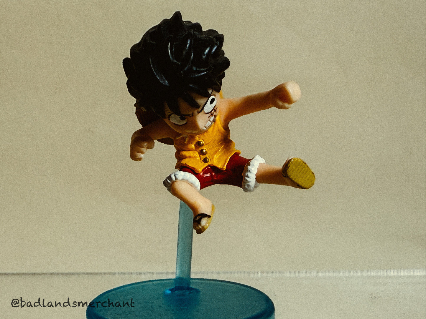 One Piece Luffy Secret Yellow Shirt Mini Figure Bandai