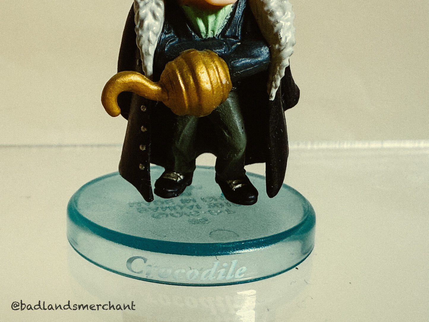 One Piece Desert King Sir Crocodile Mini Figure Bandai