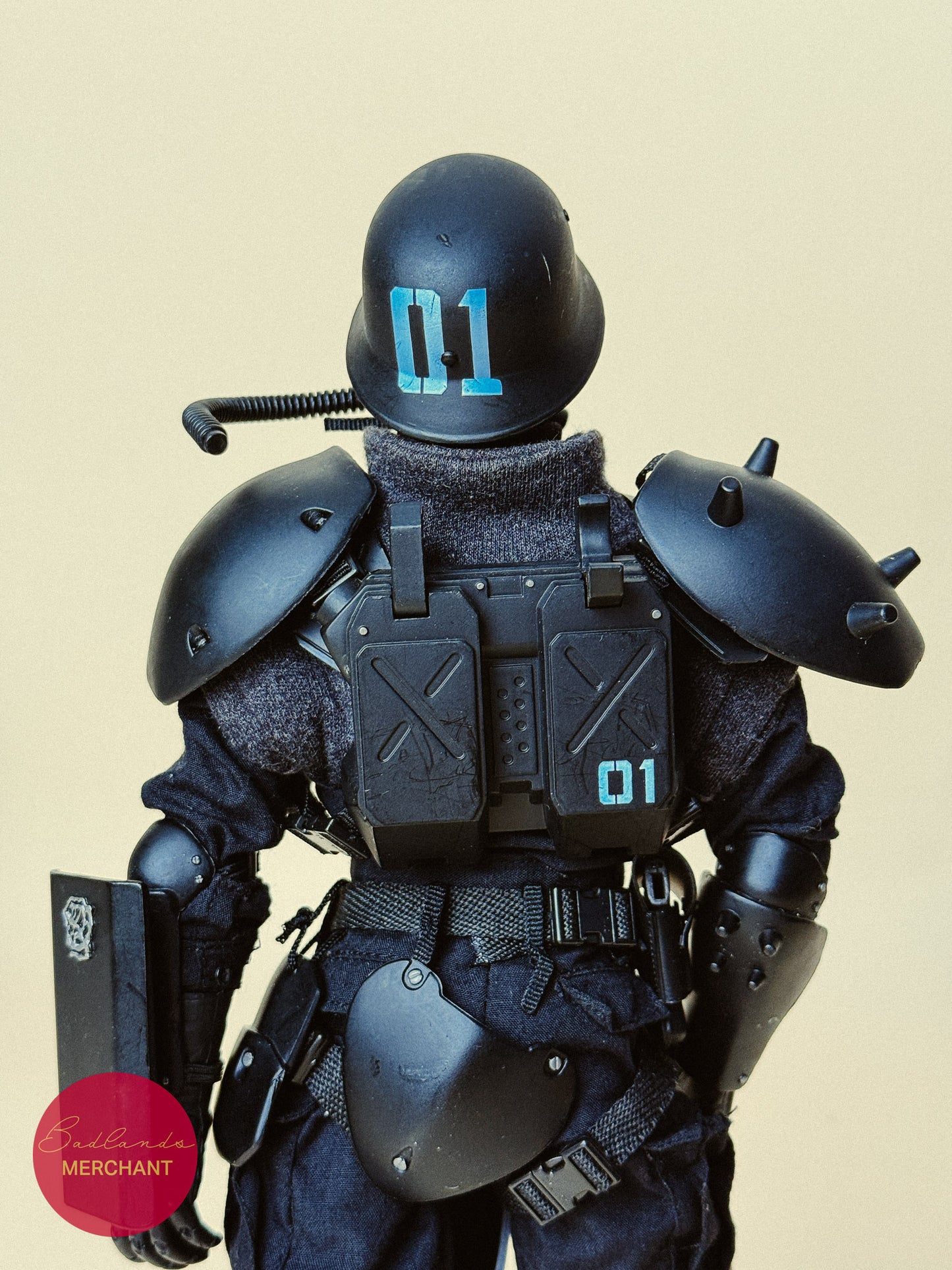 Stray Dog Kerberos Panzer Cops 1/6 Figure Dragon Models