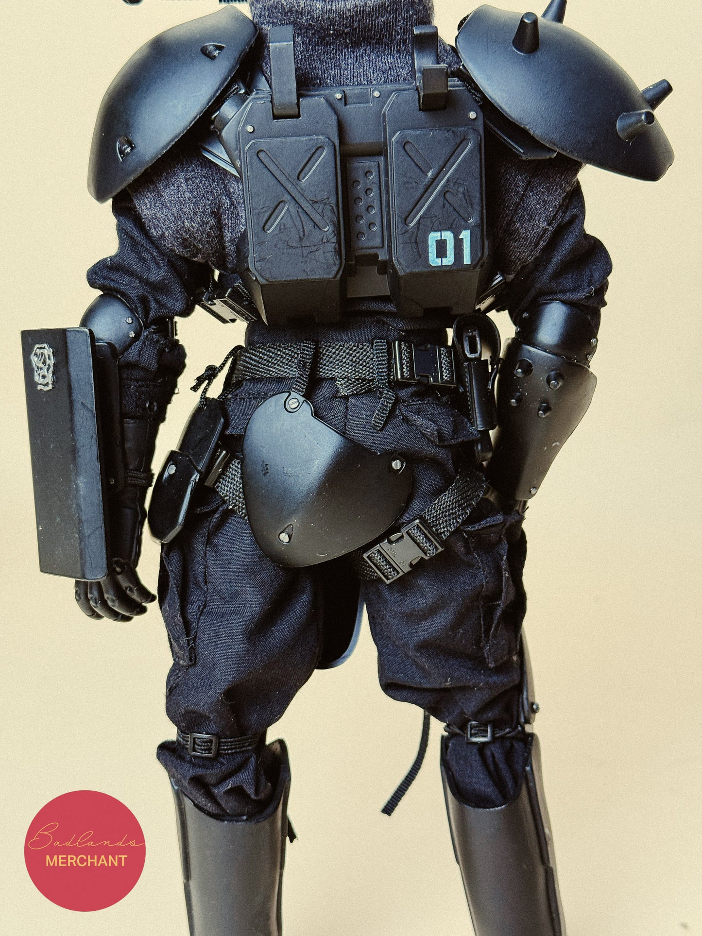 Stray Dog Kerberos Panzer Cops 1/6 Figure Dragon Models