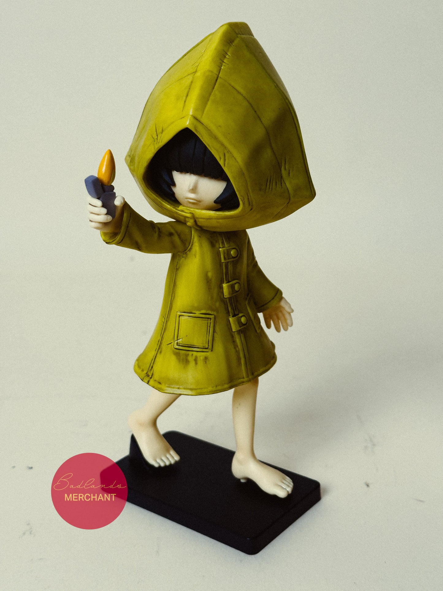 LITTLE NIGHTMARES FIGURE - SIX AND MONO