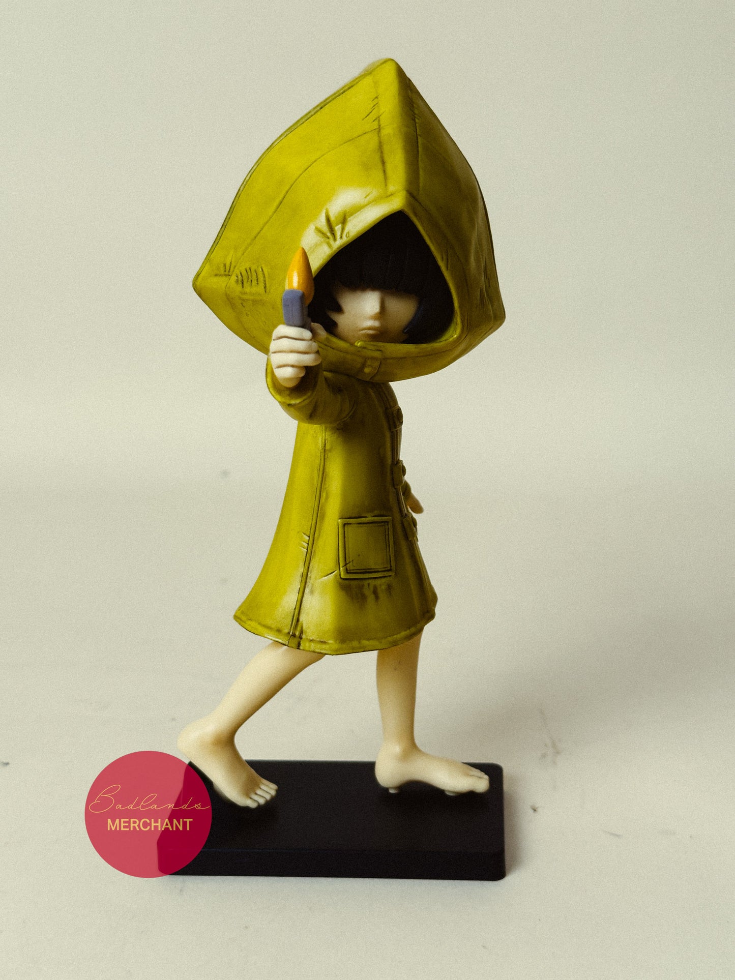 LITTLE NIGHTMARES FIGURE - SIX AND MONO