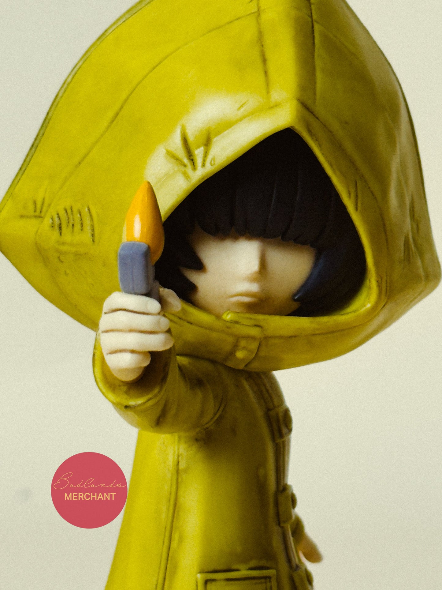 LITTLE NIGHTMARES FIGURE - SIX AND MONO