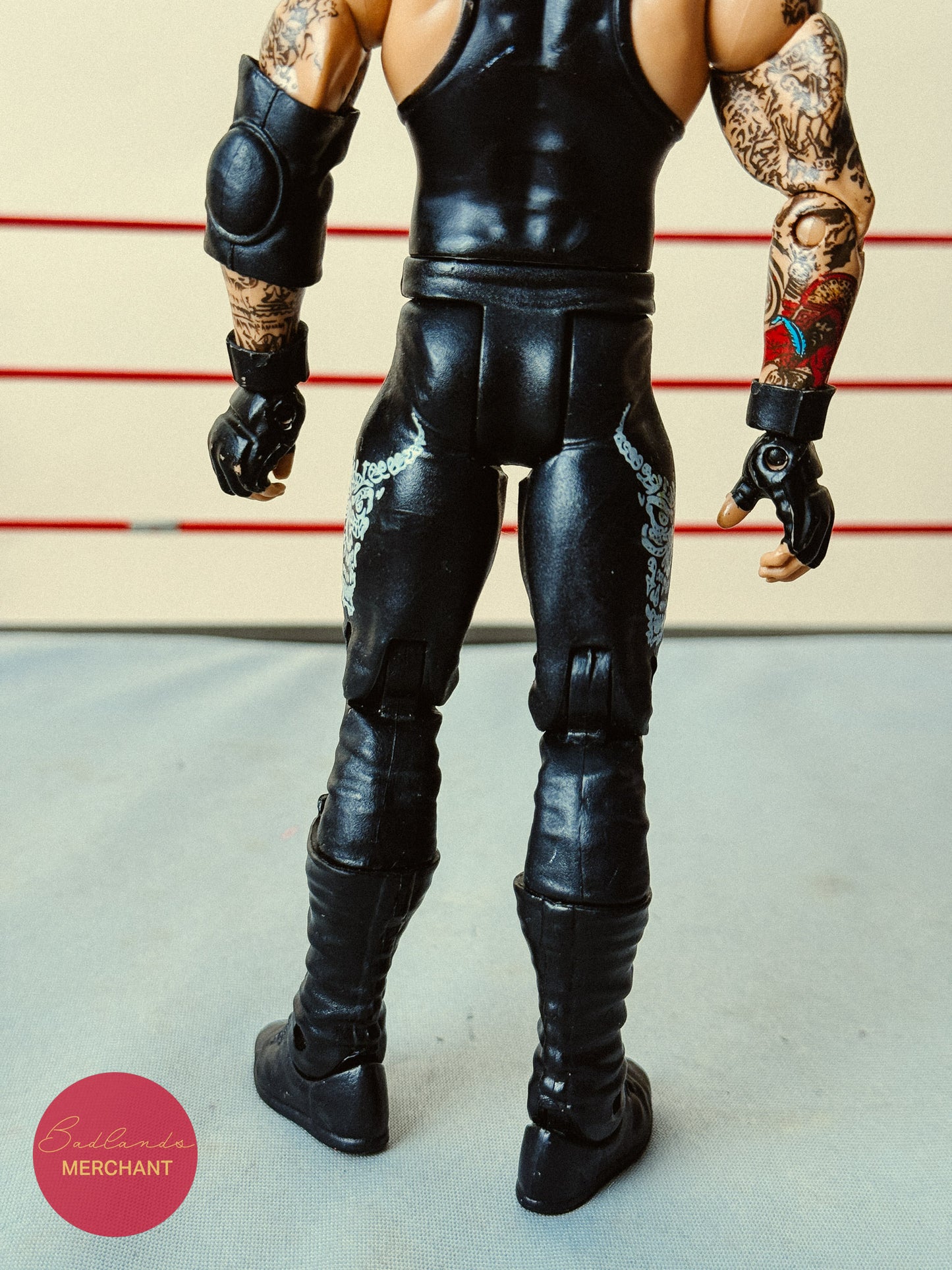 WWE Basic 13 The Undertaker Figure