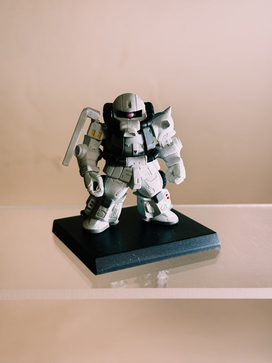 Gundam Converge CORE 039 : The White Wolf of Solomon MS-06R-1A Zaku II