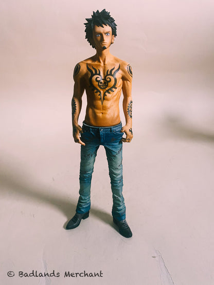 Banpresto One Piece Trafalgar Law Figure King of Artist Jeans