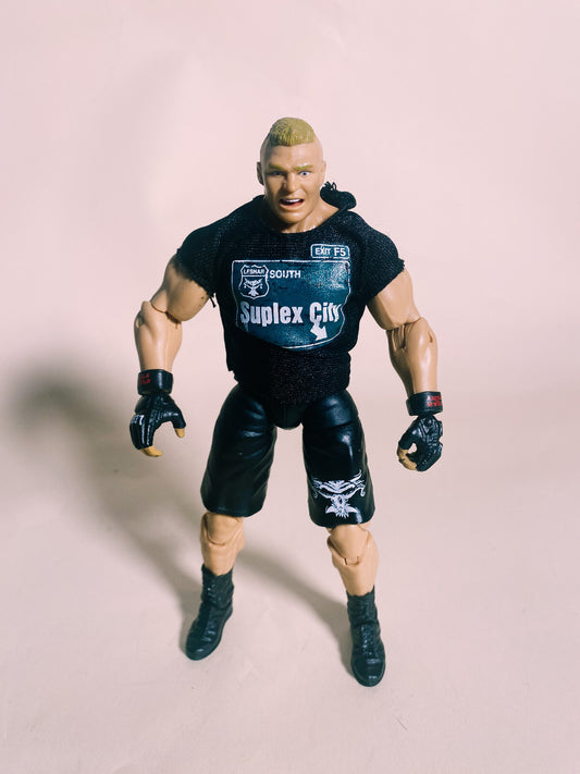 WWE: Brock Lesnar 2k17 Gamestop Exclusive Elite Wrestling Figure: Suplex City