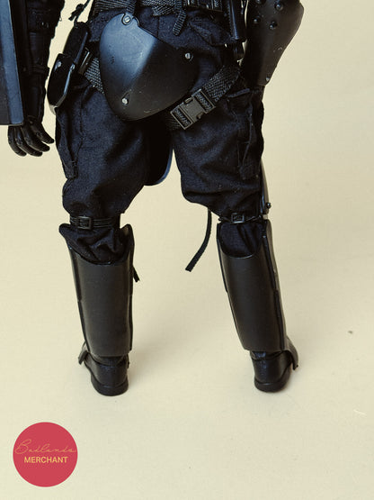 Stray Dog Kerberos Panzer Cops 1/6 Figure Dragon Models