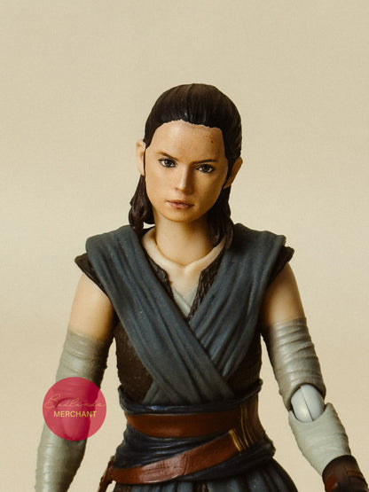 S.H. Figuarts Star Wars Rey The Last Jedi Action Figure