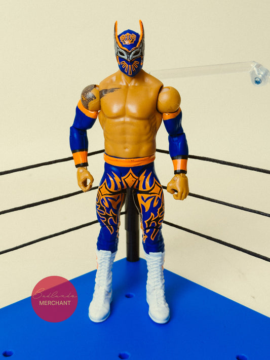 Sin Cara Battle Pack Series 42 Figure