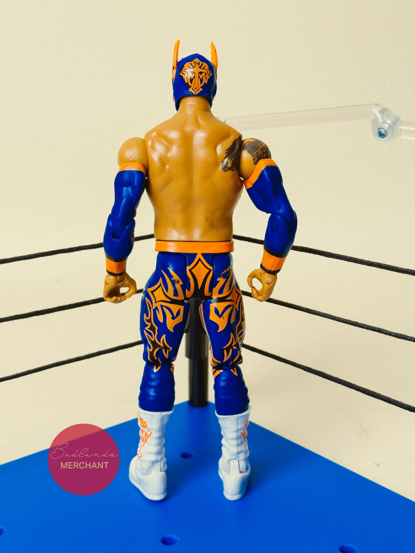 Sin Cara Battle Pack Series 42 Figure